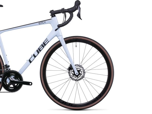 Bicicleta de Ruta Carbono Cube Attain GTC RACE 28 2022