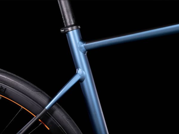 Bicicleta de Ruta Aluminio Cube Attain 28