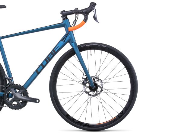 Bicicleta de Ruta Aluminio Cube Attain 28