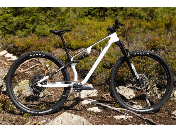 Bicicleta de Montaña Carbono Doble Suspensión Cube AMS AMS One11 C:68X Pro 2022